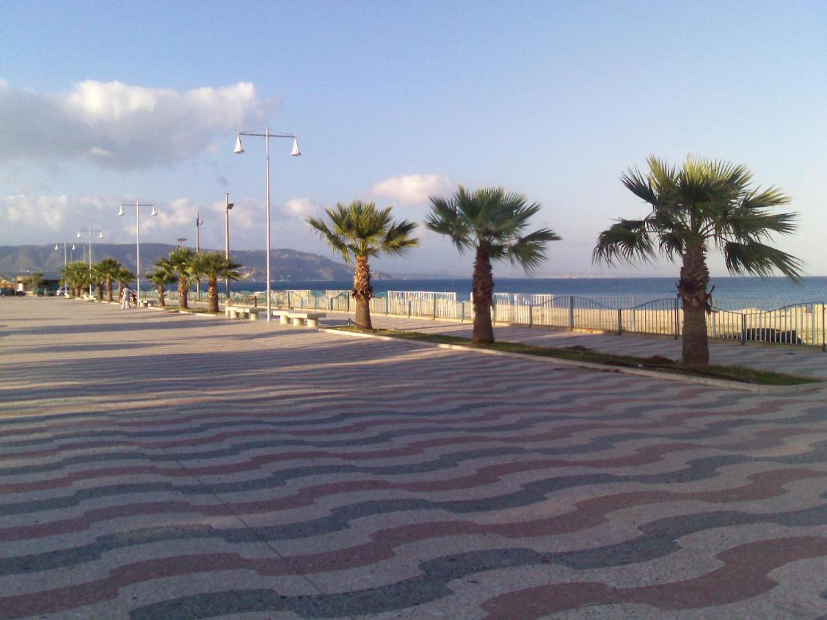 Hotel Nettuno Soverato Marina Esterno foto