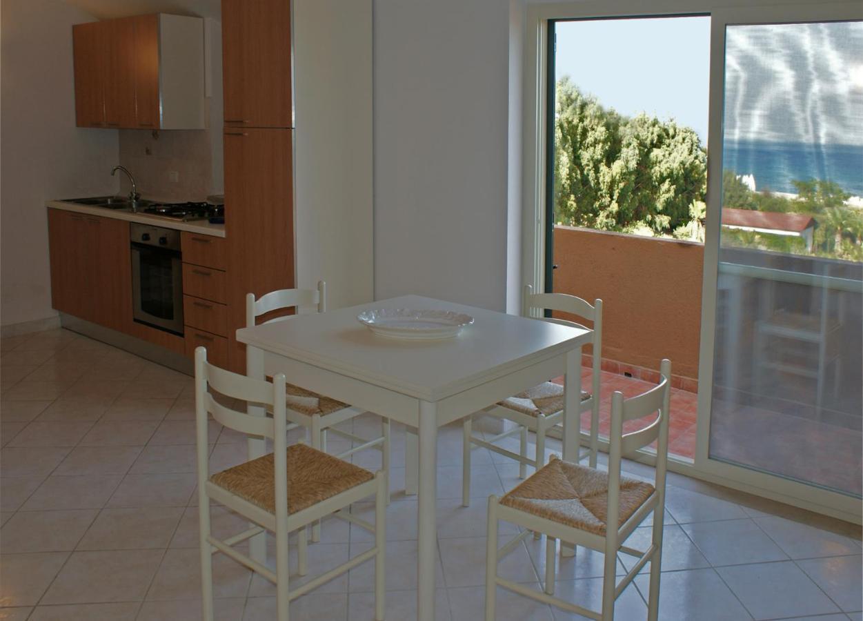Hotel Nettuno Soverato Marina Camera foto