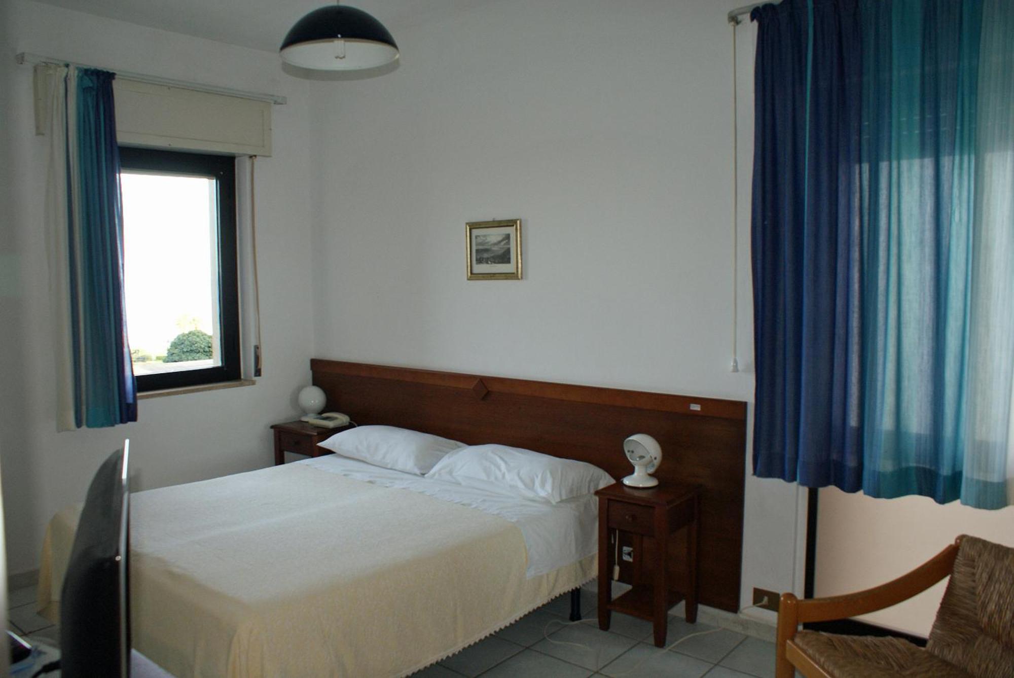 Hotel Nettuno Soverato Marina Camera foto