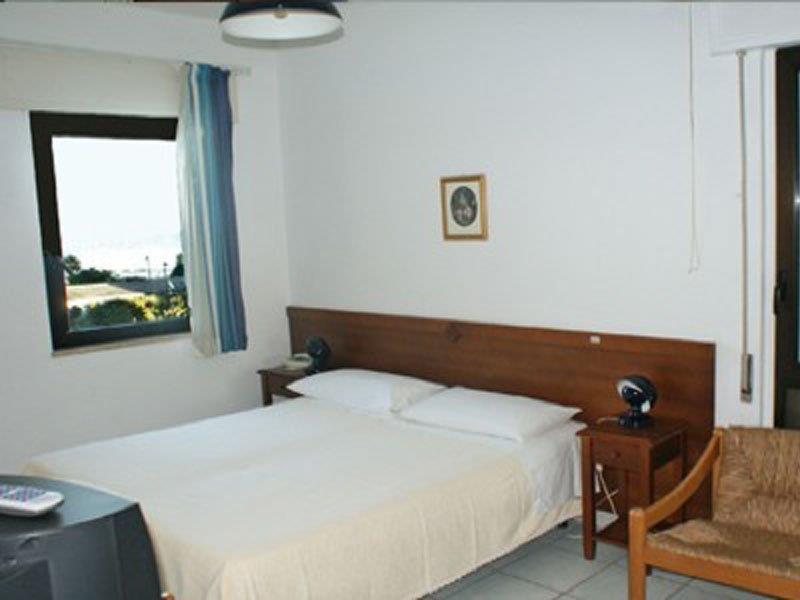 Hotel Nettuno Soverato Marina Esterno foto