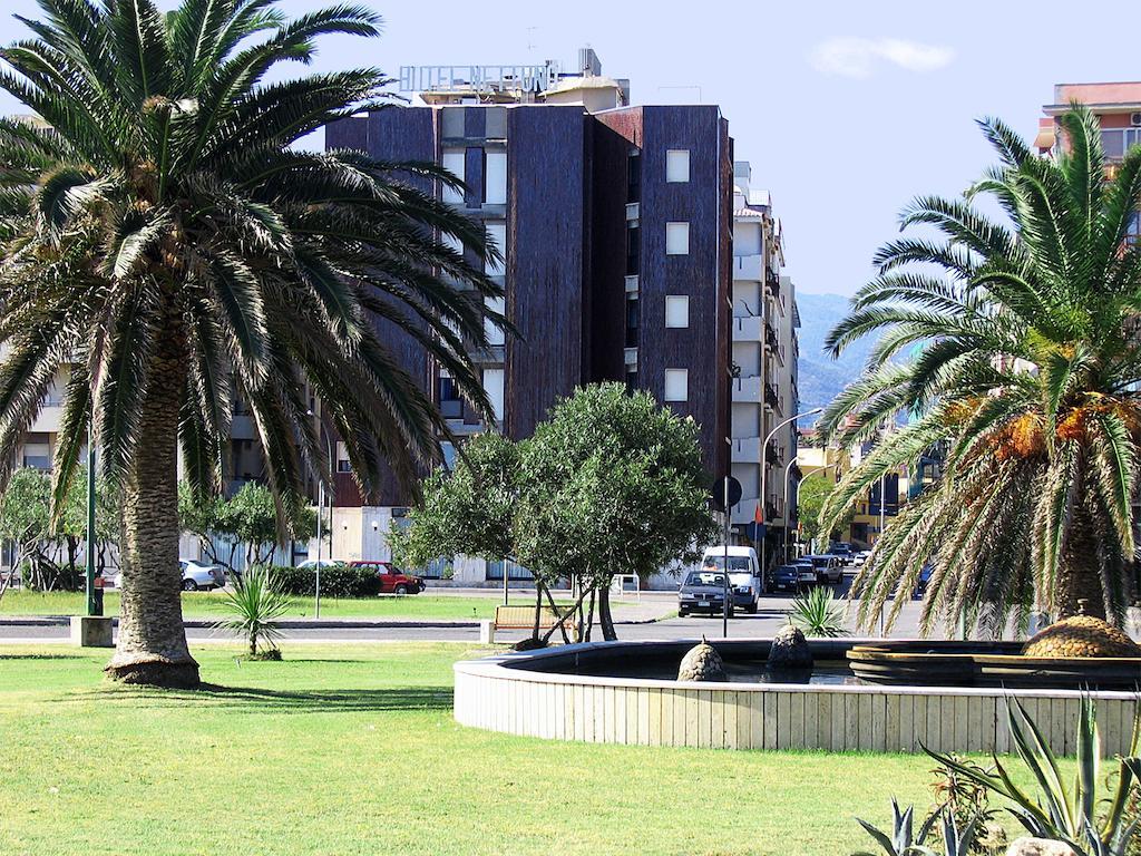 Hotel Nettuno Soverato Marina Esterno foto