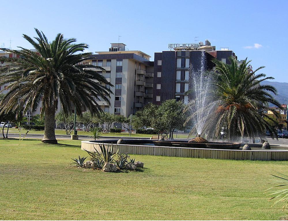 Hotel Nettuno Soverato Marina Esterno foto