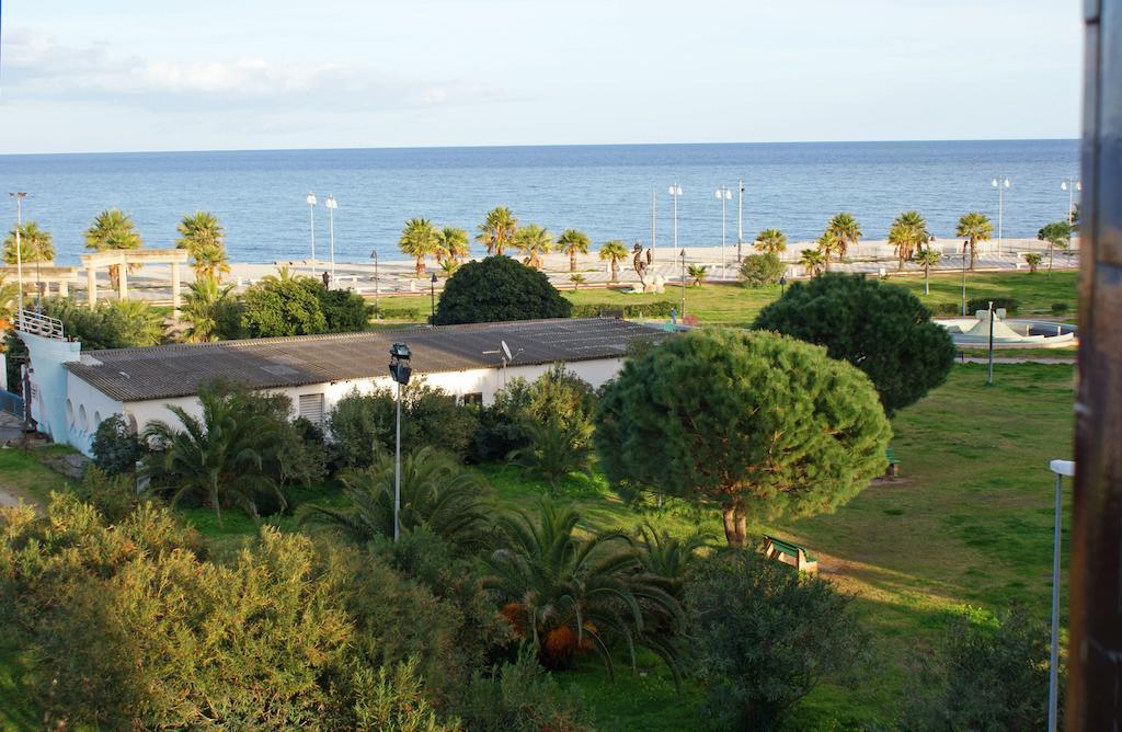 Hotel Nettuno Soverato Marina Camera foto